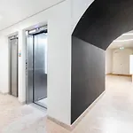 Whome Prime Location Contemporary Luxury W/ Ac & Elevator *