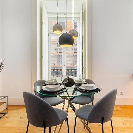 Whome Prime Location Contemporary Luxury W/ Ac & Elevator Apartment *