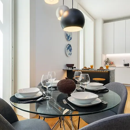 Apartment Whome Prime Location Contemporary Luxury W/ Ac & Elevator