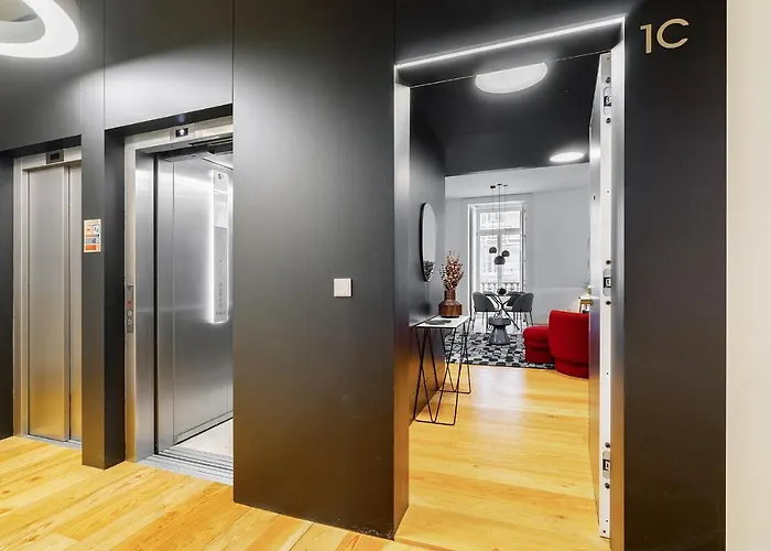 Whome Prime Location Contemporary Luxury W/ Ac & Elevator * 리스본